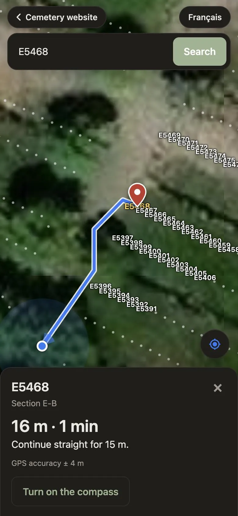 Close-up at the grave: the target plot E5468 highlighted among its neighbouring plot numbers